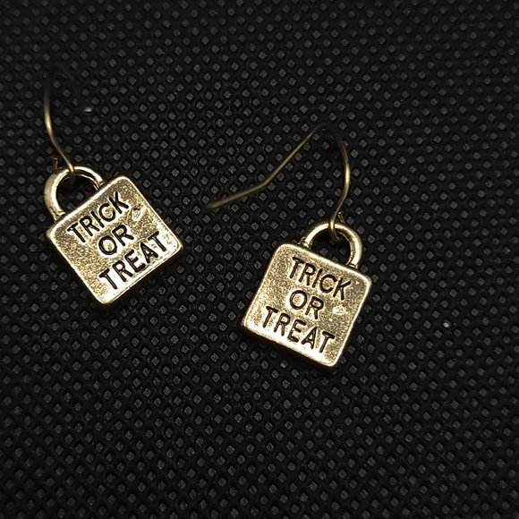 Trick or Treat Bag Halloween Earrings - Picture 6 of 7